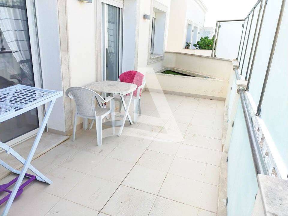 Appartement à louer à la marsa image 1