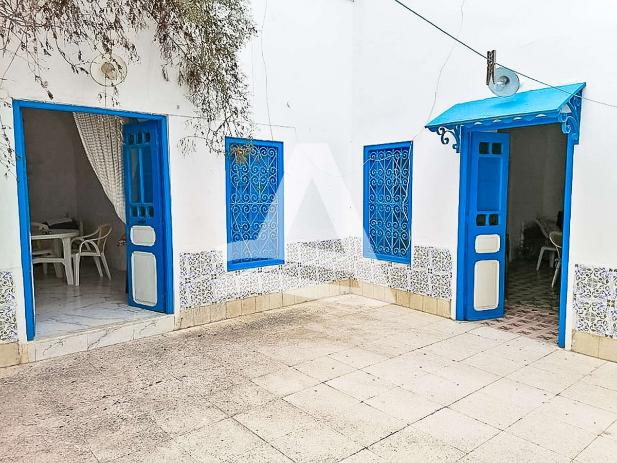 A vendre maison à  sidibou said image 1