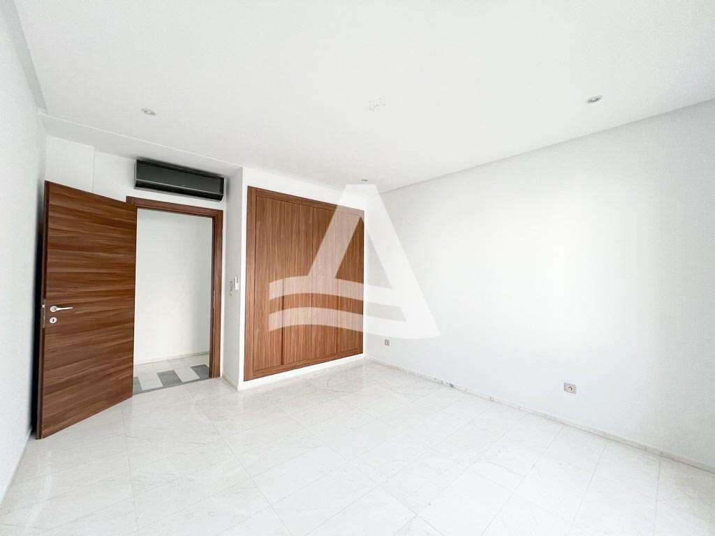 location appartement avec piscine au lac 2 image 10