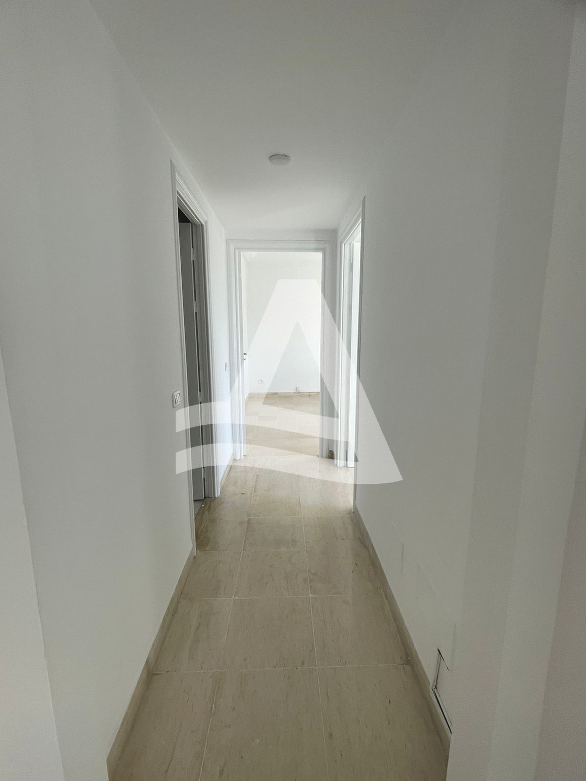 location bureau au lac 2 image 1