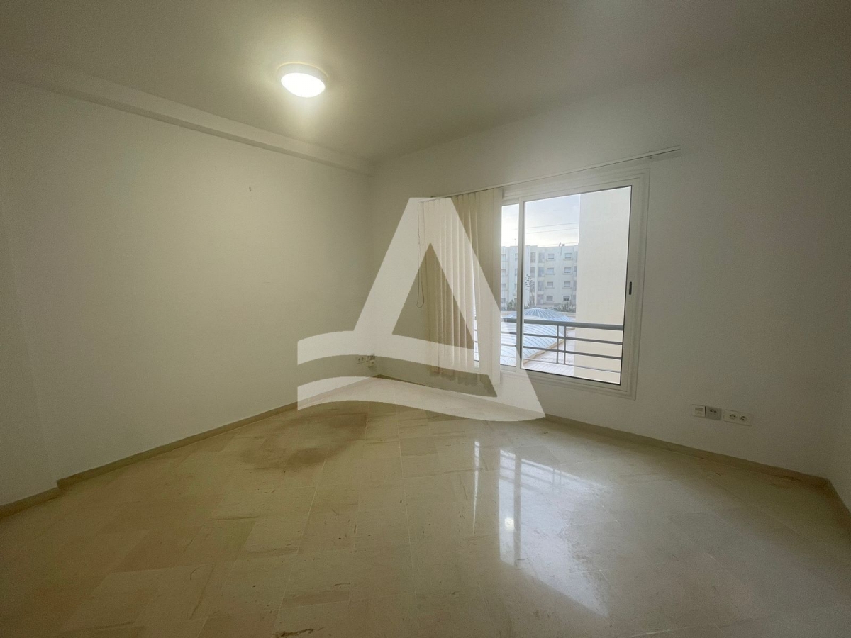 A vendre bureau a Ain zaghouen image 6