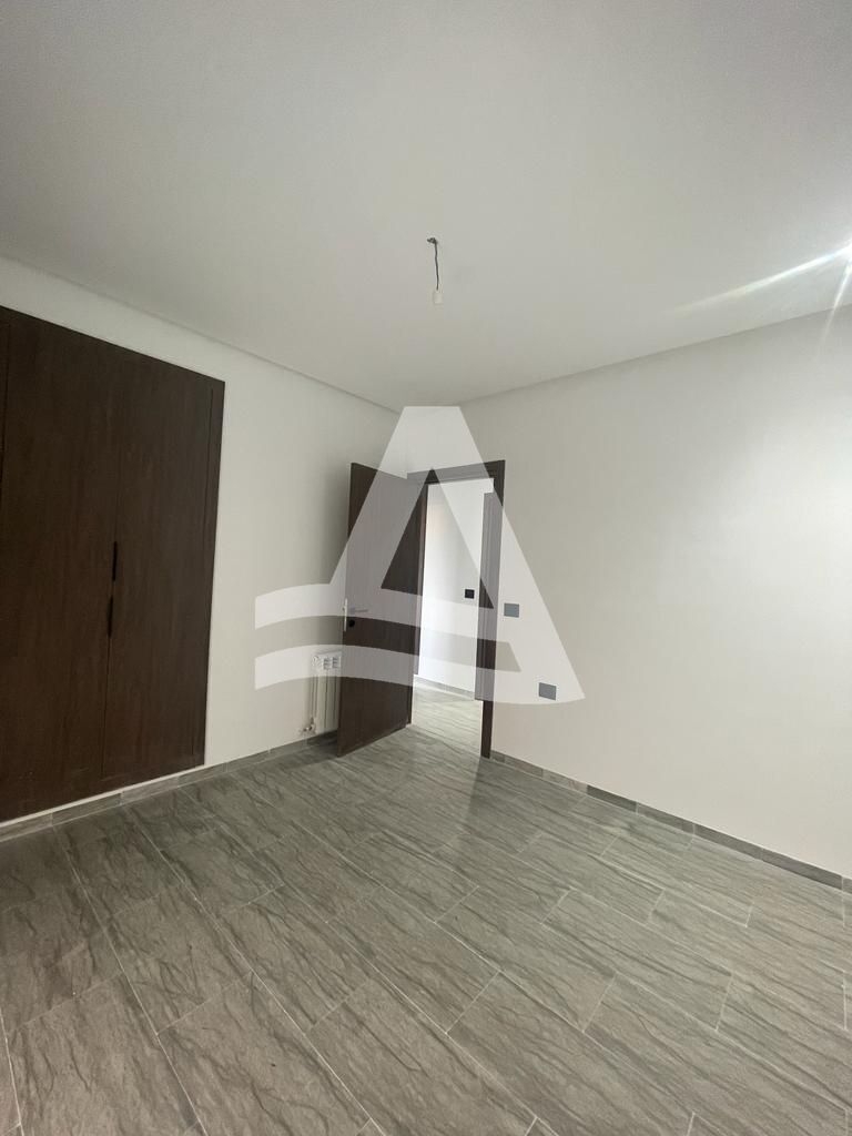 Un appartement neuf a saisir a la soukra image 3