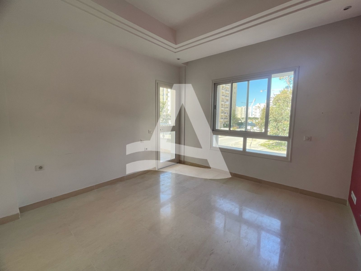 A vendre Appartement au jardin de carthage image 2