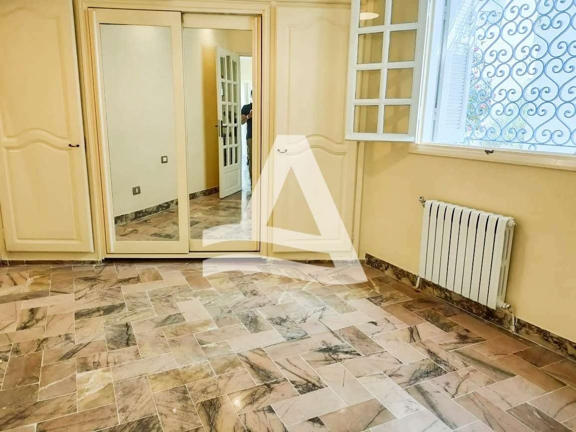 Location d'une villa à la marsa image 2