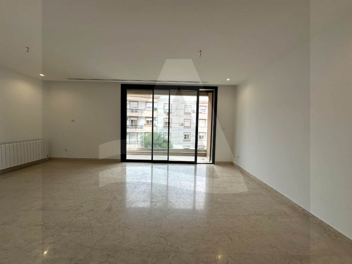 A louer un appartement S3 à la marsa image 0