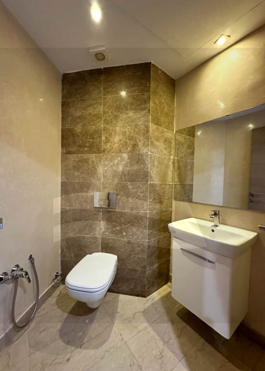 A louer un appartement S3 à la marsa image 1