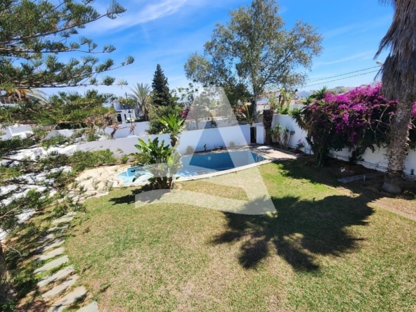 Villa en S+5 pour la location image 0