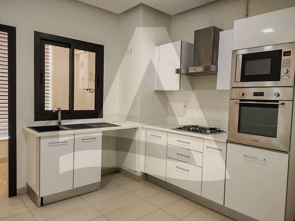 Location d'un appartement à la marsa image 1