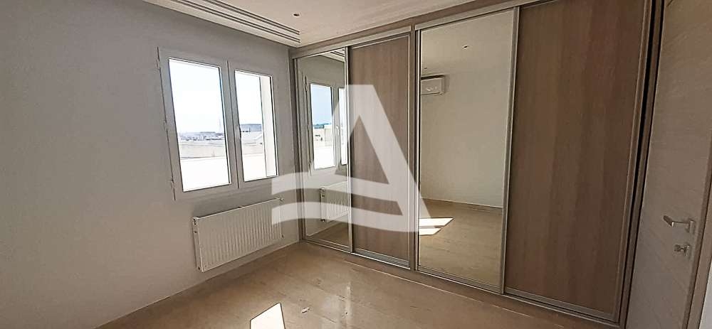 Location d'un appartement à la marsa image 1