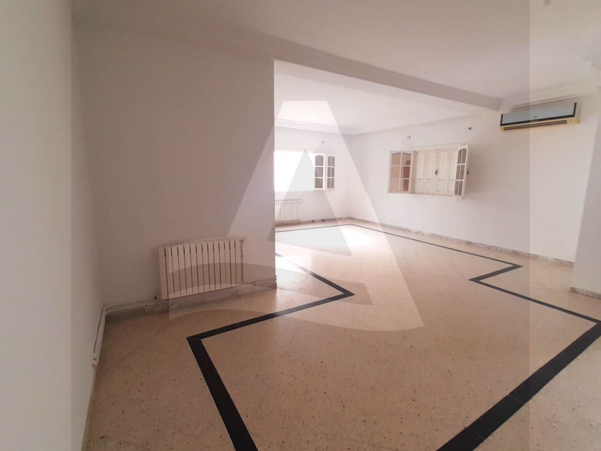 location d'une villa à la marsa image 3