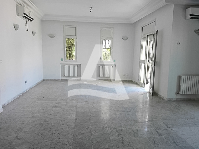 Une Grande Villa À La Marsa image 3