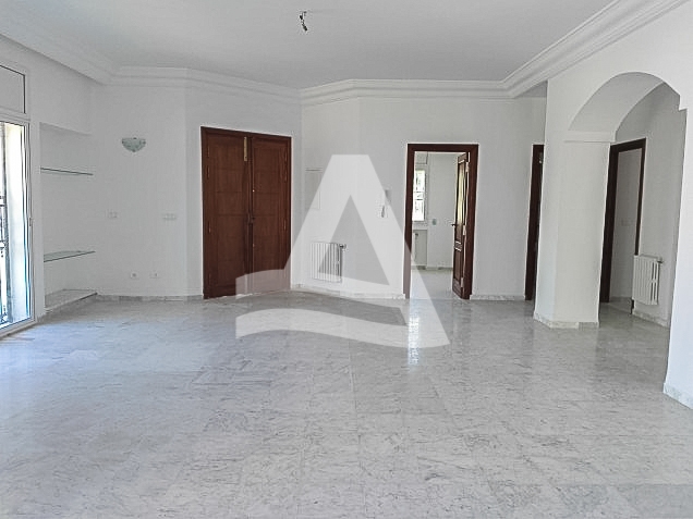 Une Grande Villa À La Marsa image 4