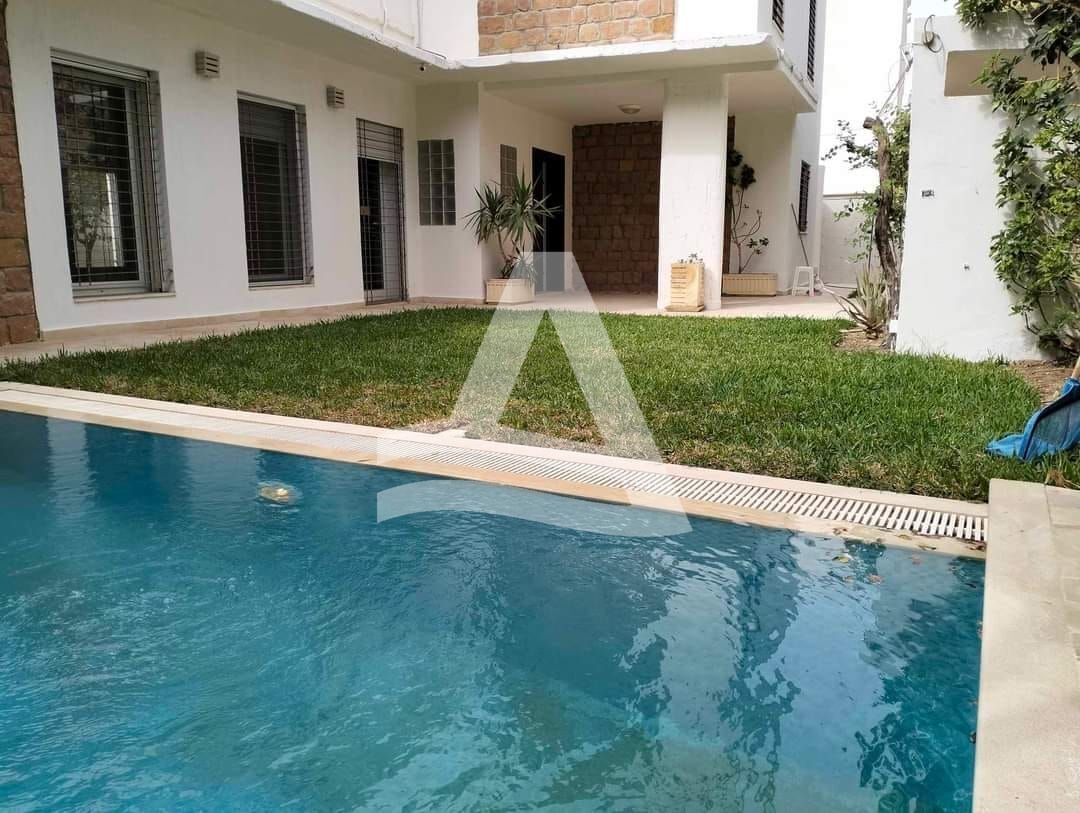 une villa a vendre a la soukra image 0