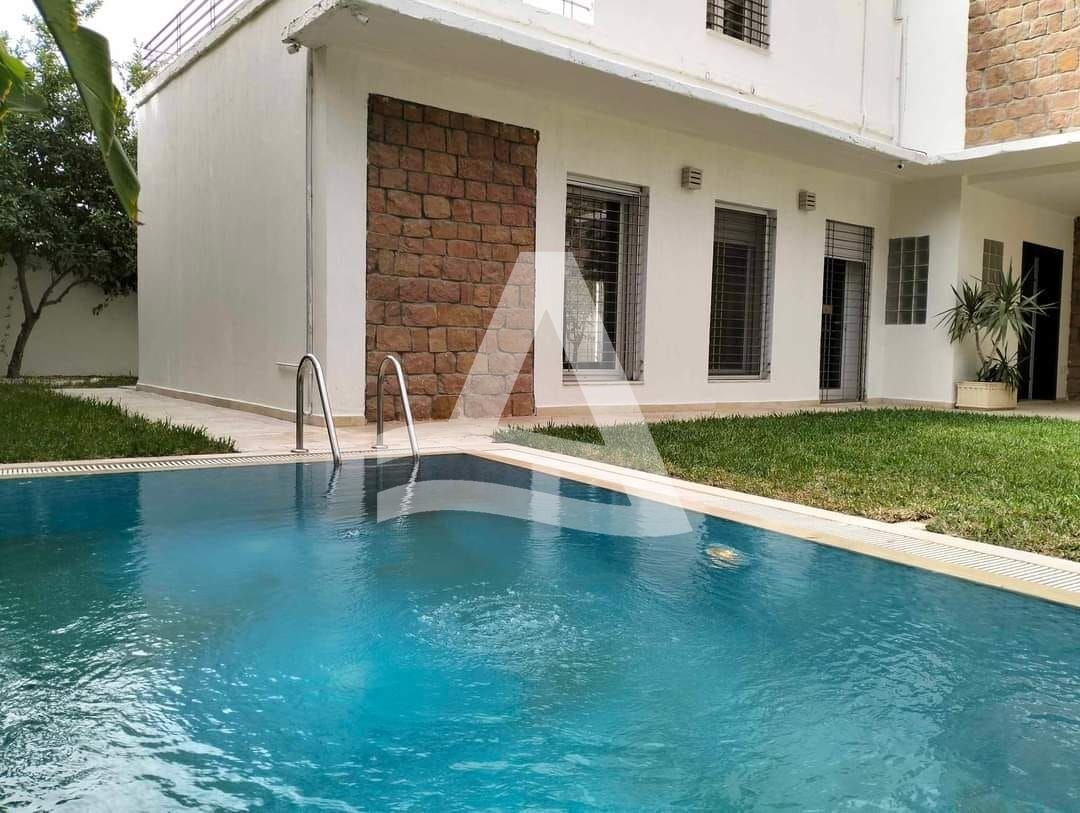 une villa a vendre a la soukra image 3