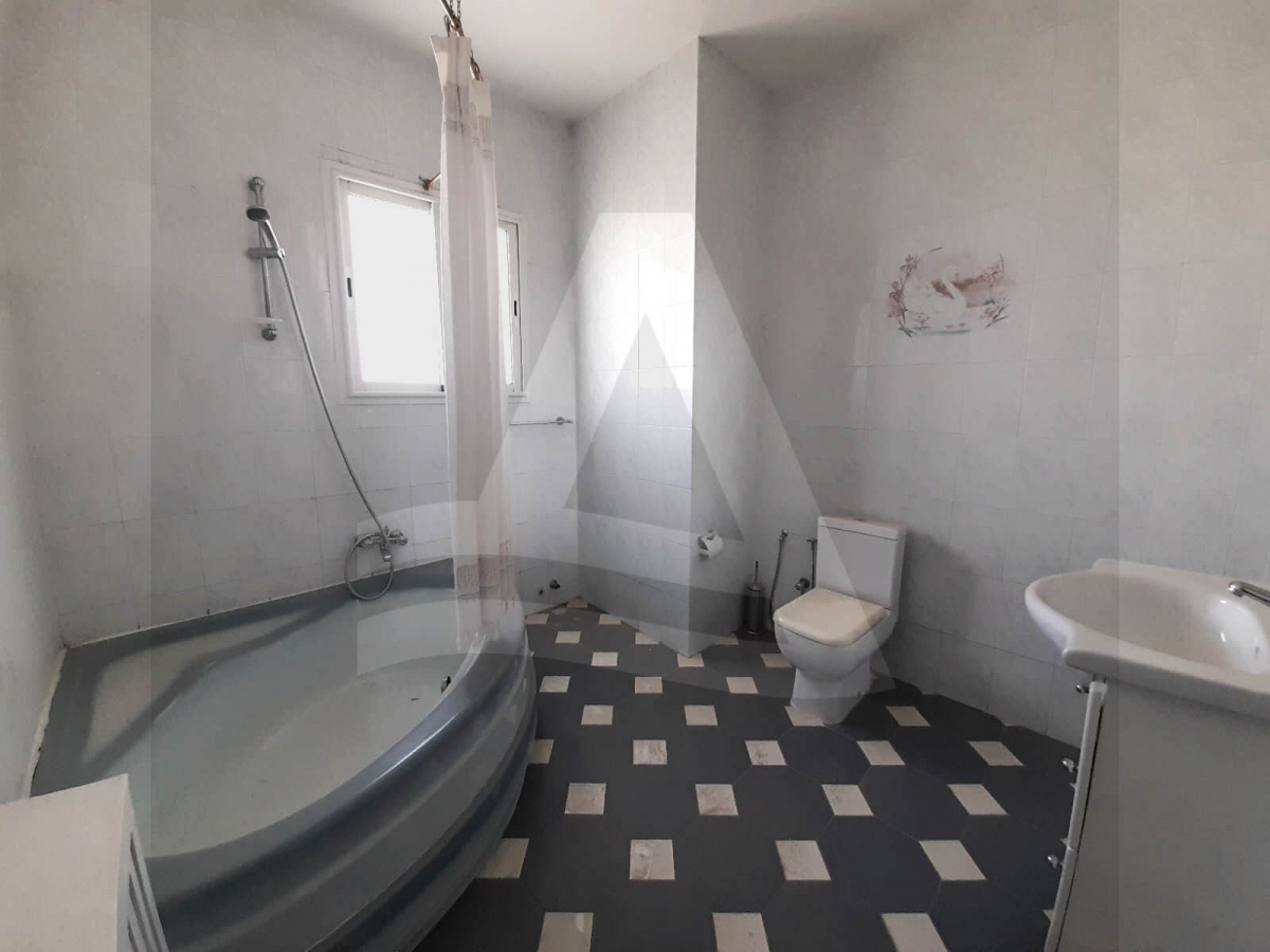 Villa à louer à la marsa image 6
