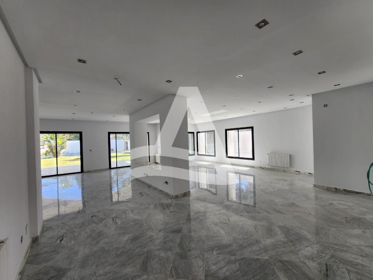 Villa en S+5 pour la location image 1