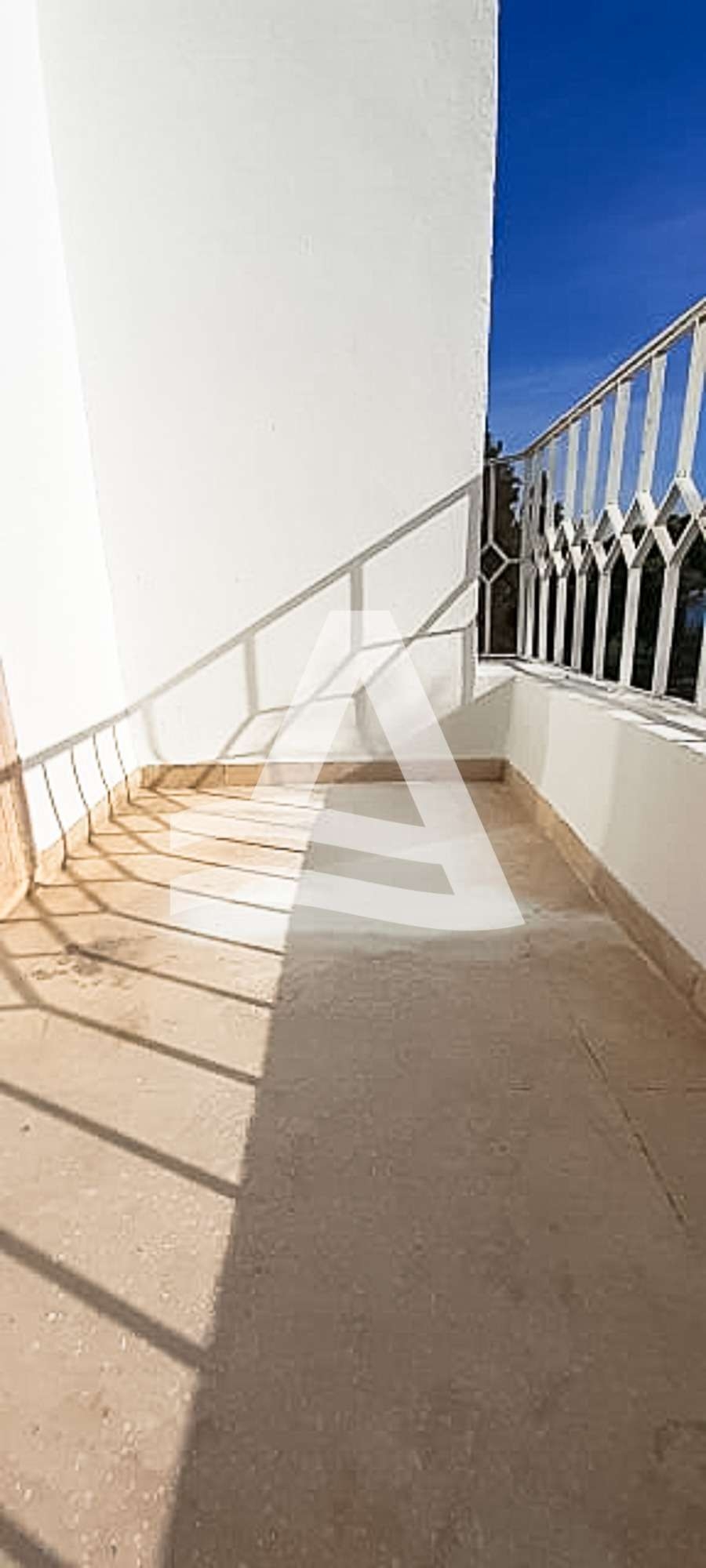 Appartement à louer à la marsa image 3