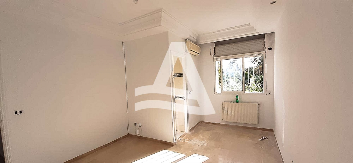 Appartement à louer à la marsa image 12