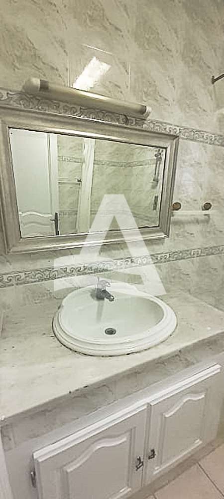 Appartement à louer à la marsa image 1