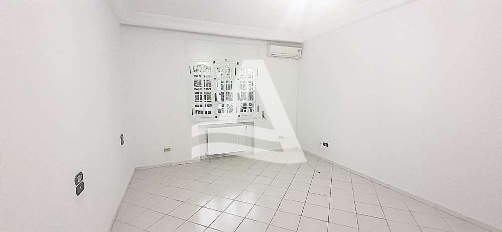 Appartement à louer à la marsa image 10