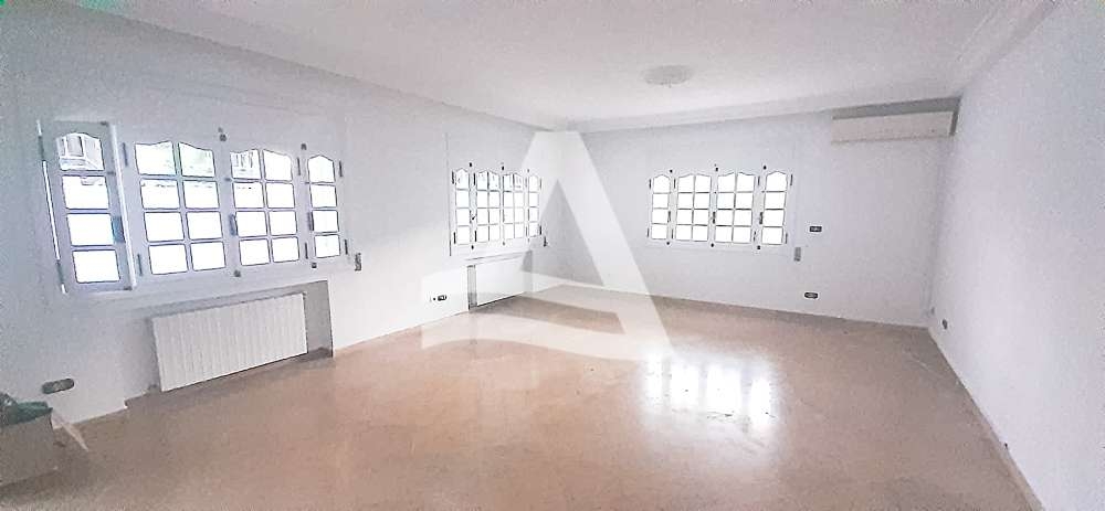 Appartement à louer à la marsa image 12