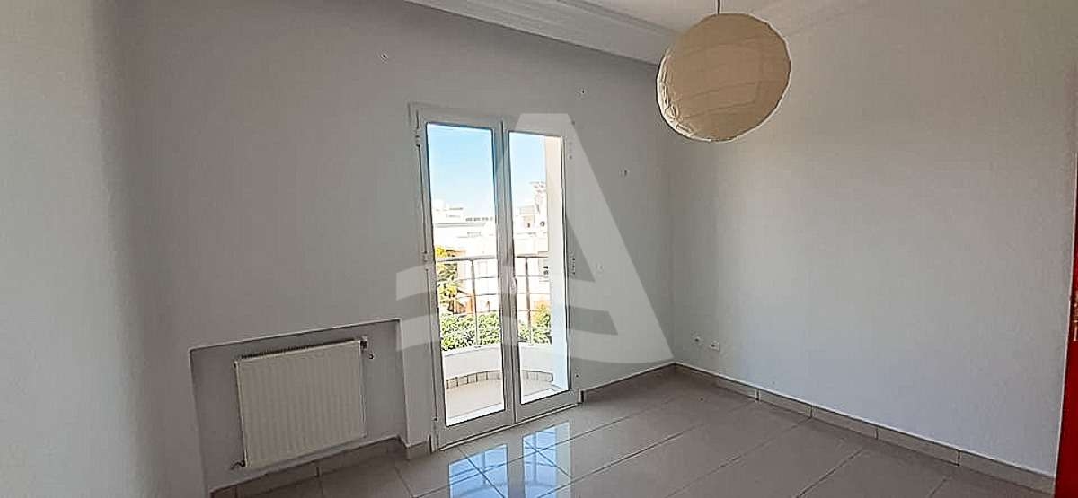 Appartement a louer à la Marsa image 1