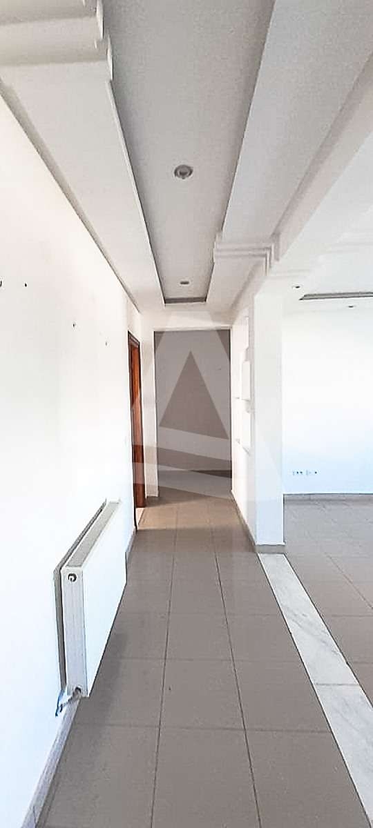 Appartement a louer à la Marsa image 6
