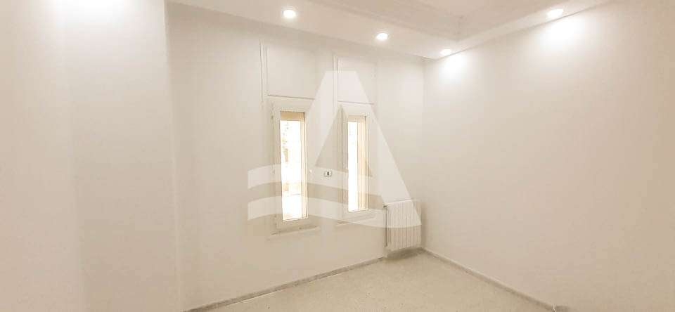 Appartement à louer à la marsa image 1