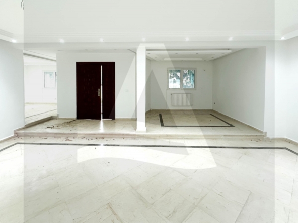 A louer  rez de chaussée de villa a la marsa image 0