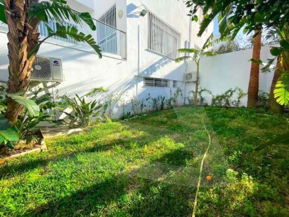 Location d'une belle villa à Gammarth image 0