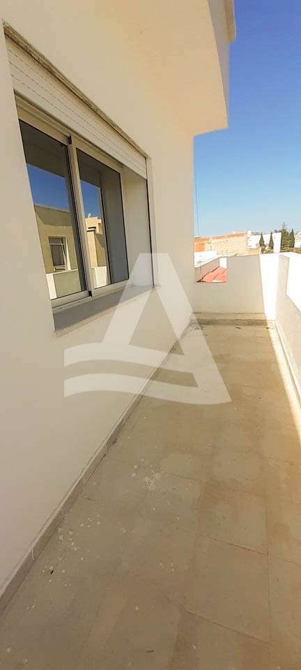 Appartement à louer à la marsa image 0