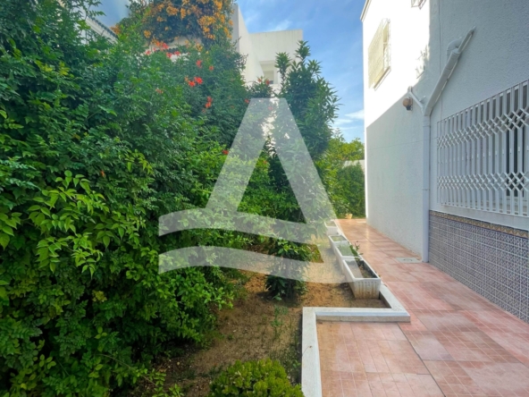 Location d'une Villa à Cité Erriadh image 0