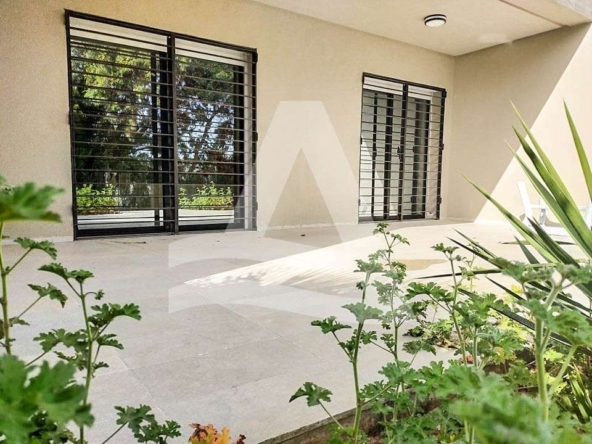Location d'un moderne appartement avec jardin à la Marsa image 0