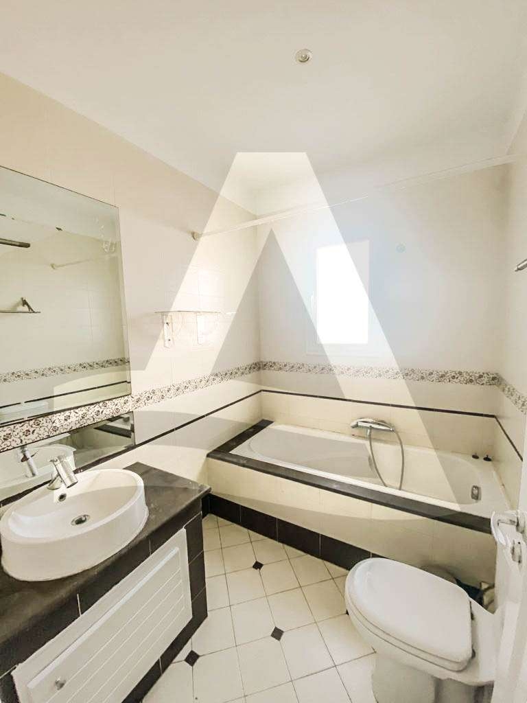 Location d'un appartement à la marsa image 5
