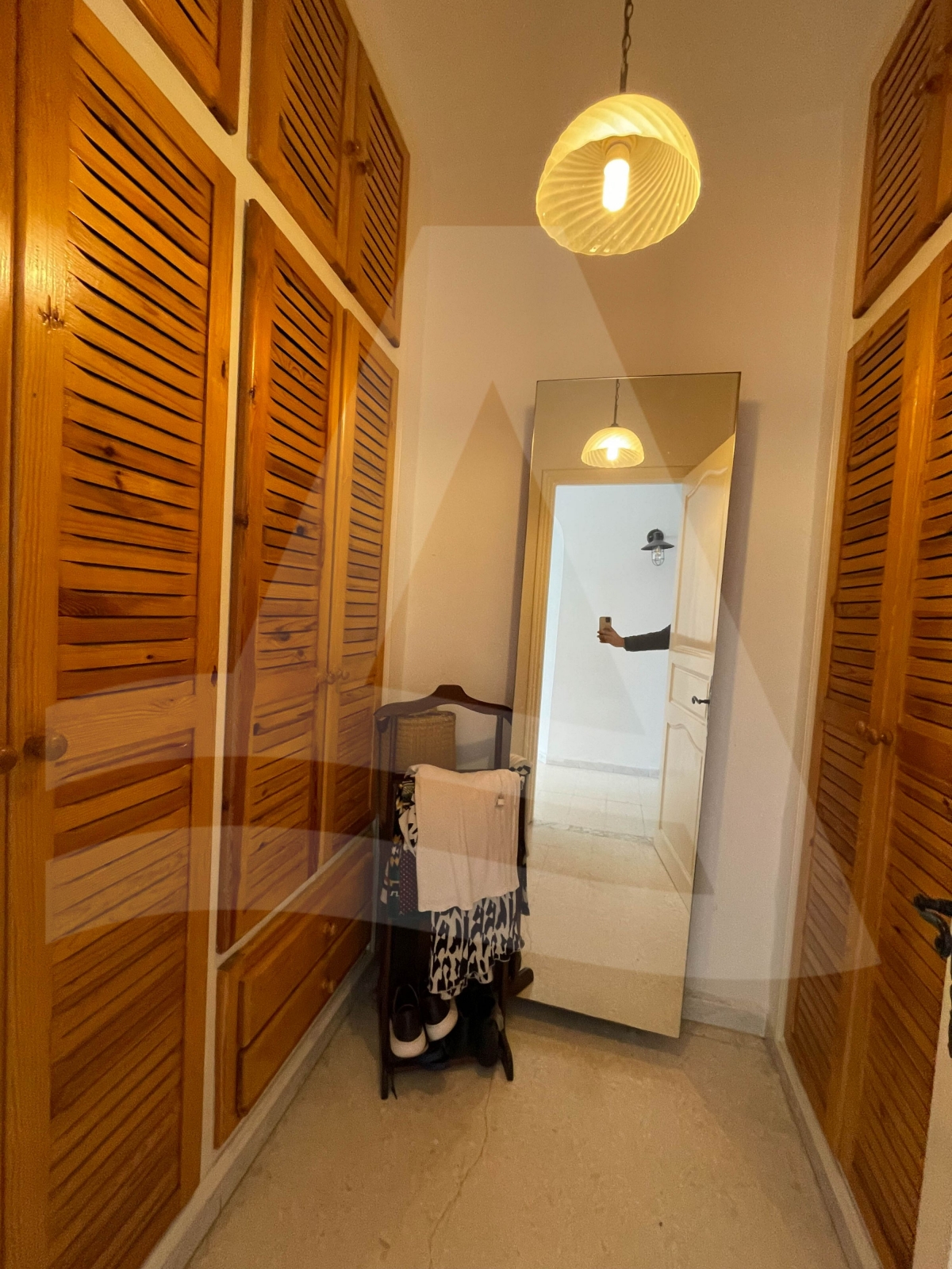 Location d'un étage de villa meublé ( ou vide ) à la Marsa image 4