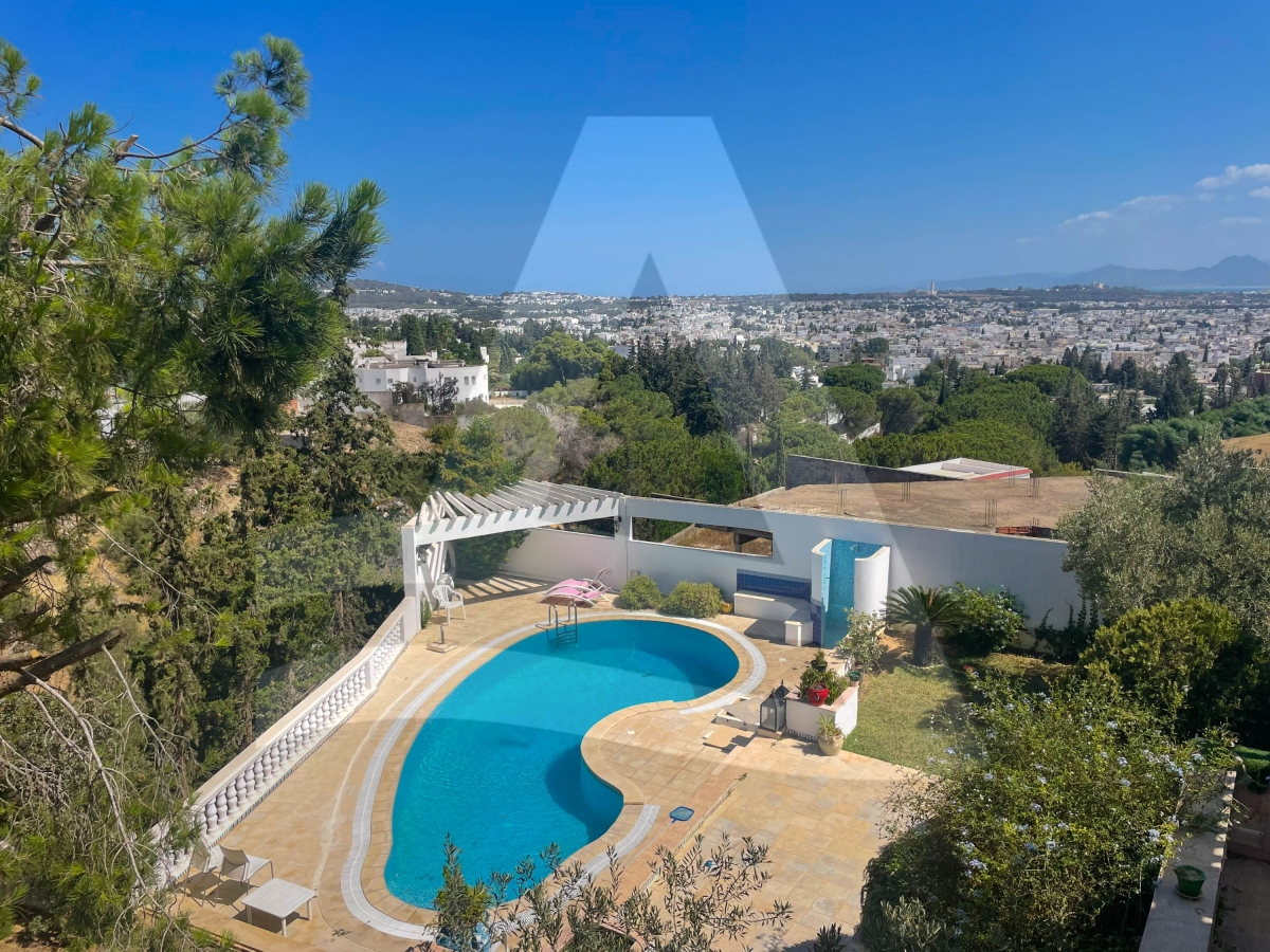 Location d'une villa semi meublée à Gammarth image 0