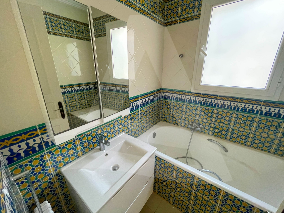 Villa à louer à Gammarth image 5