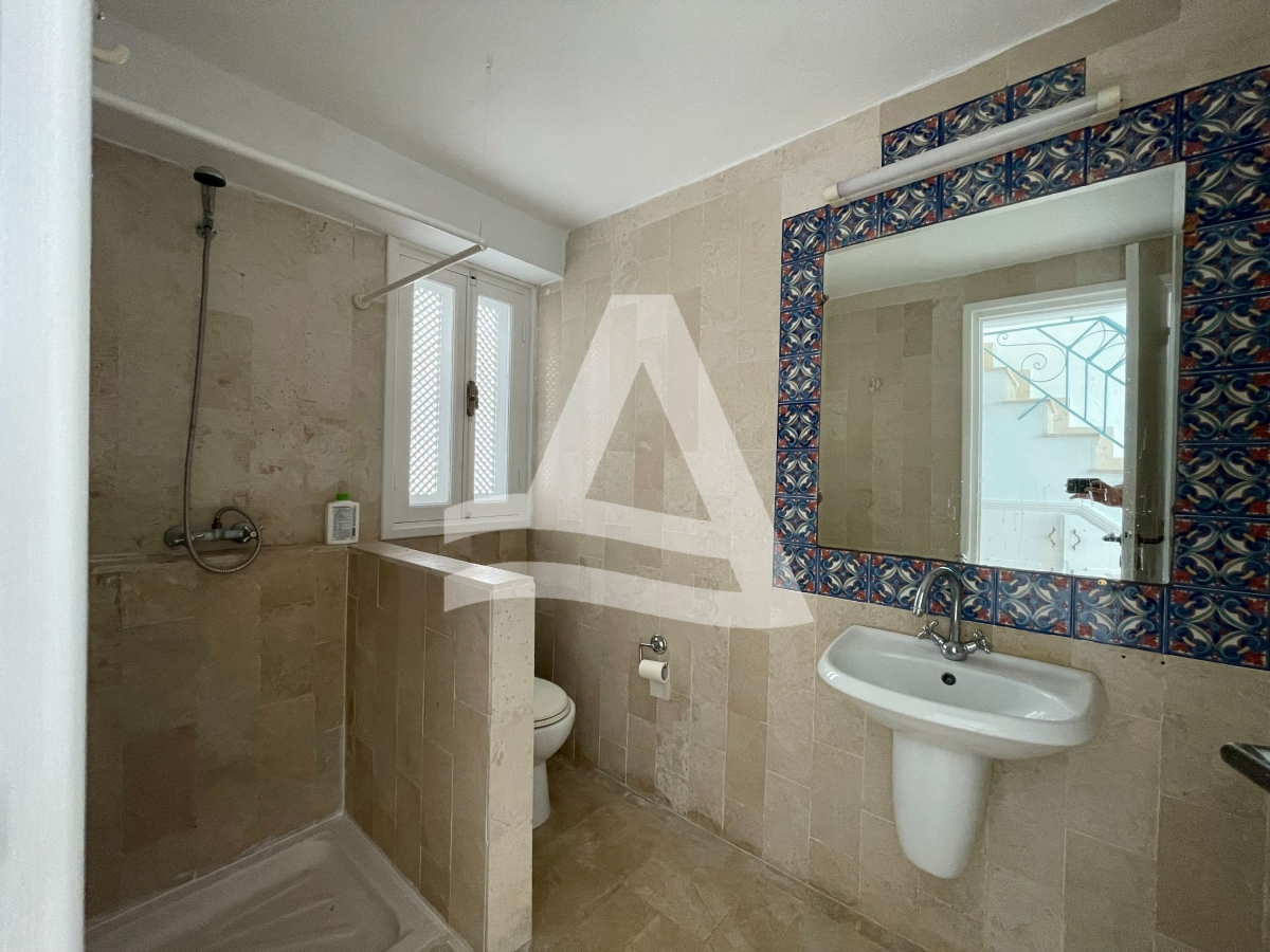 Duplex vue mer avec piscine à louer à Gammarth image 4