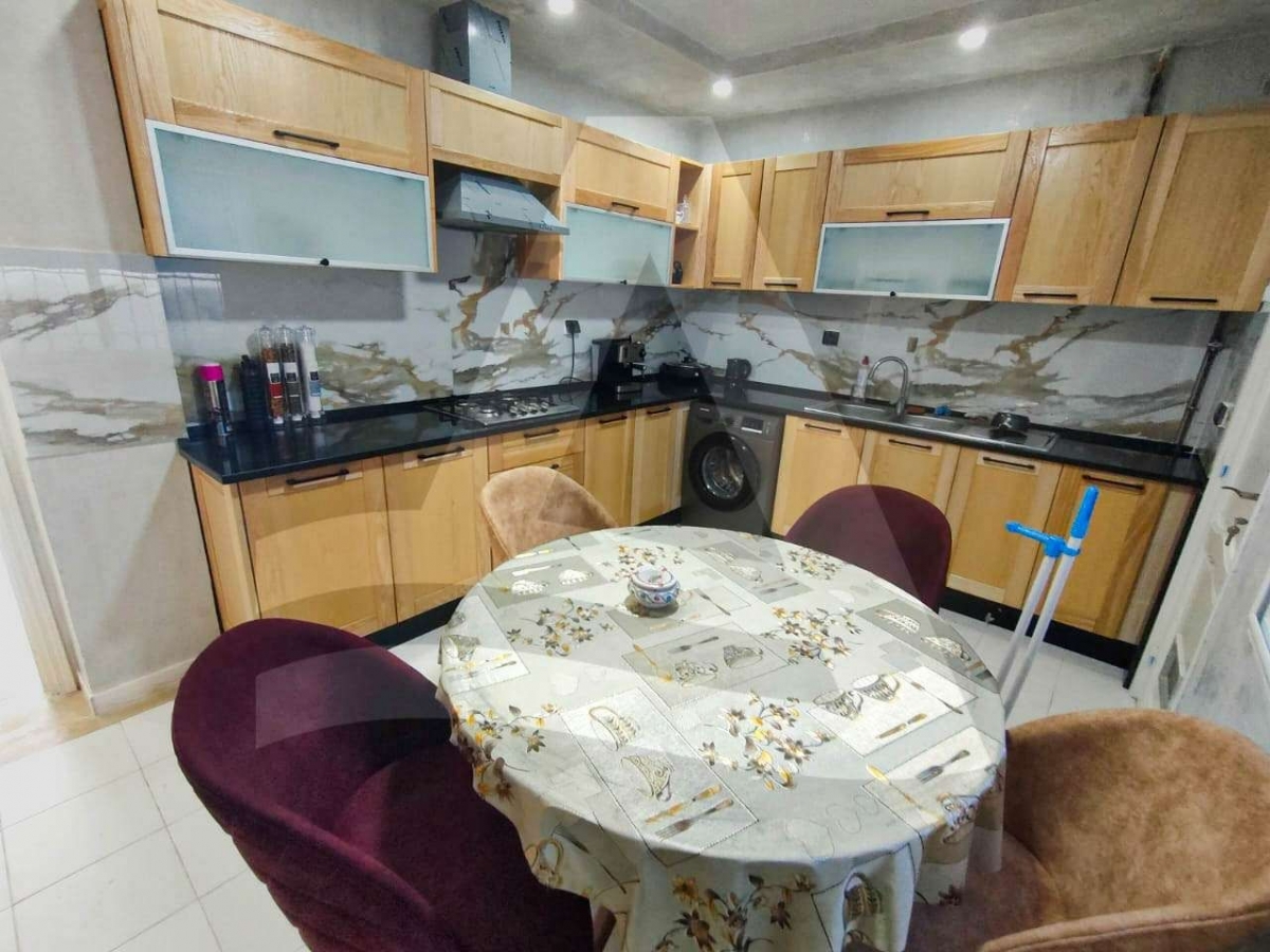Location d'un Triplex avec piscine à Gammarth image 1