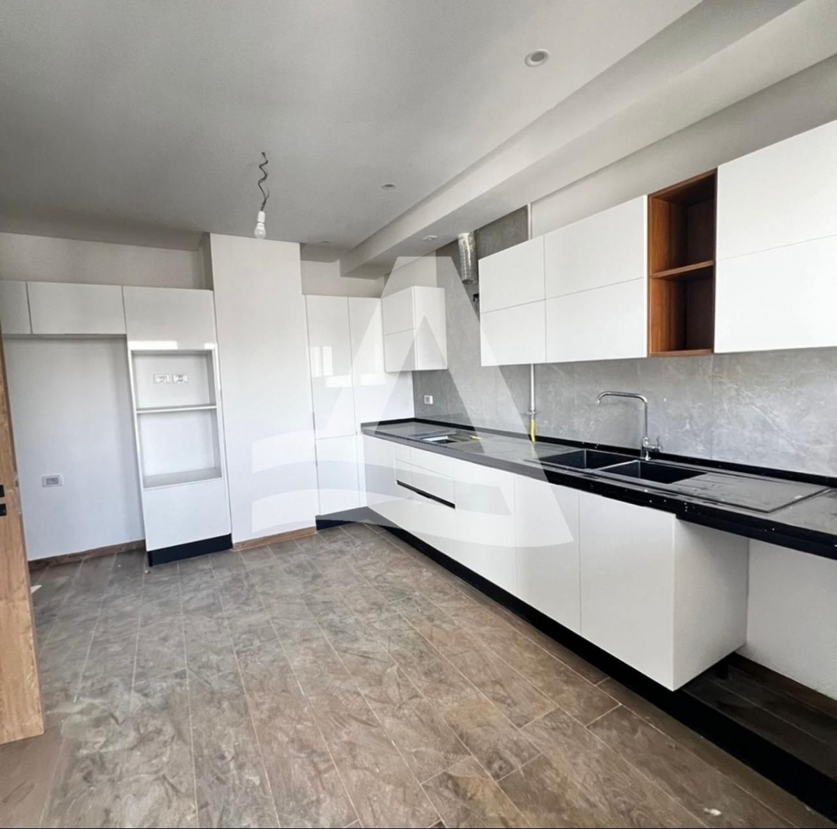 A louer appartement s4 au jardin de carthage image 4