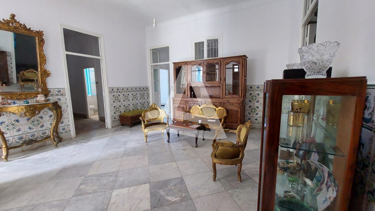 A vendre Villa à Marsa Ville image 0