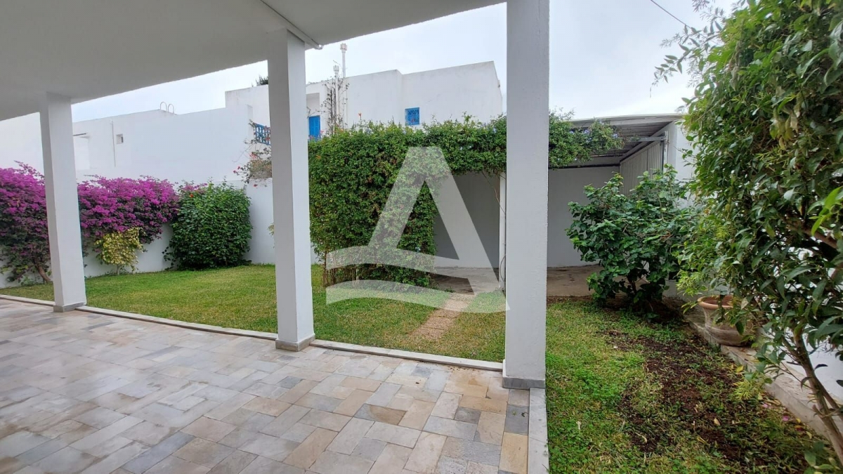 Un RDC avec jardin pour la location à Marsa corniche image 7