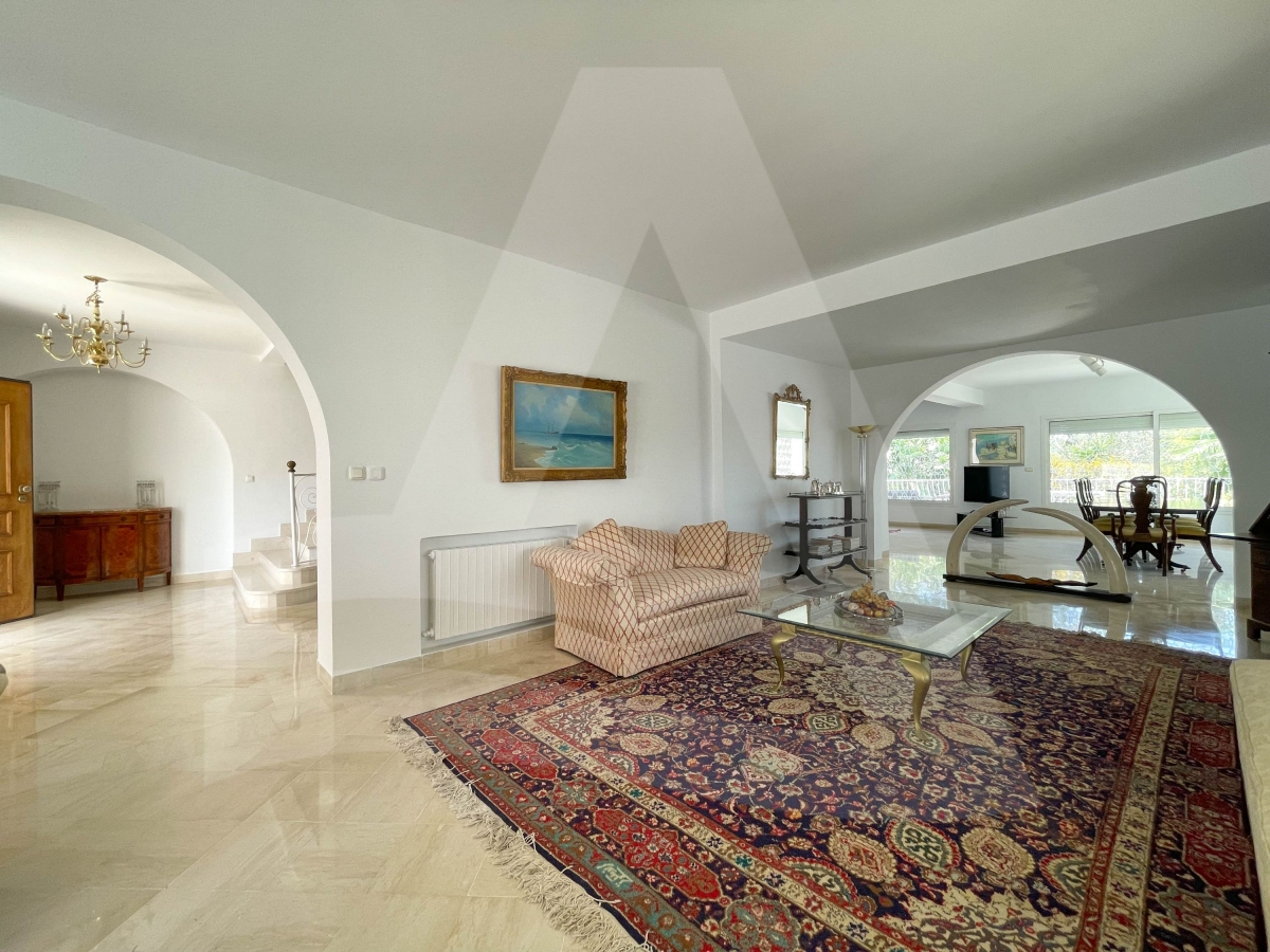 Villa meublée avec terrasse à louer à Gammarth image 8