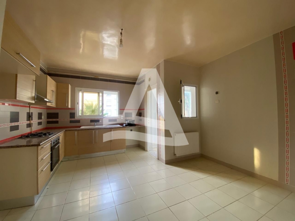 Appartement S+4 à louer - Sidi Daoud image 6