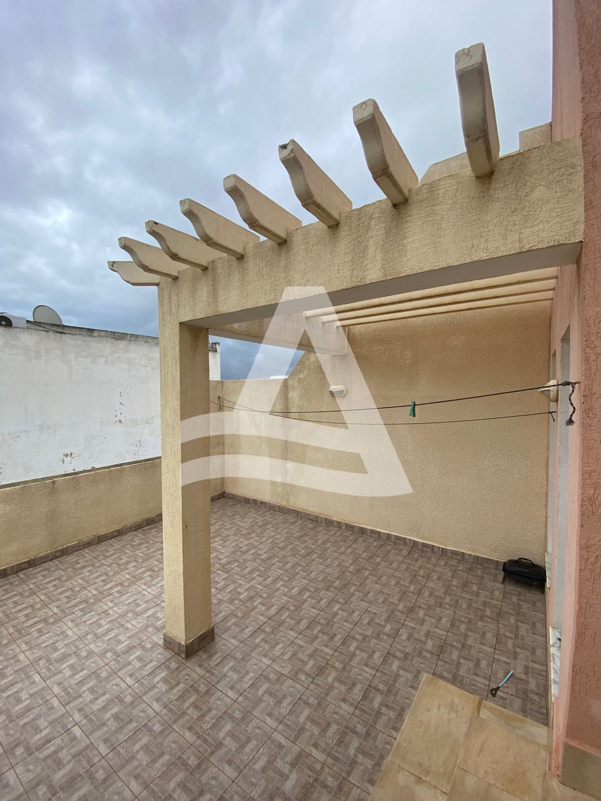 Duplex S+2 meublé à louer - Sidi Daoud image 1