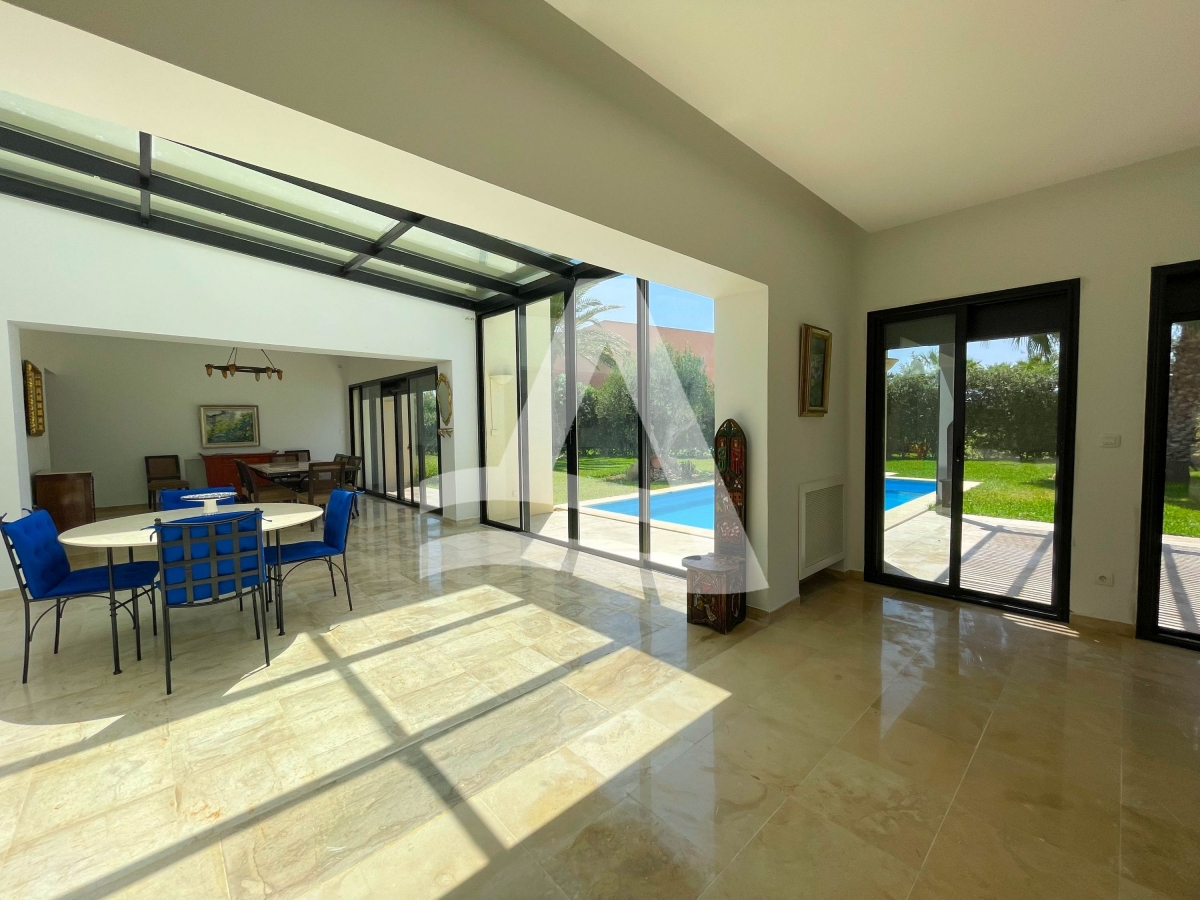 Location d'une villa semi meublée à Gammarth image 7