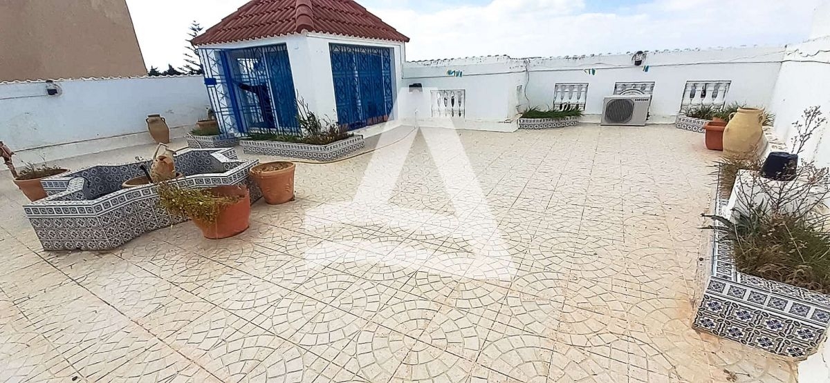 Triplex S+4 à louer - La Marsa image 10