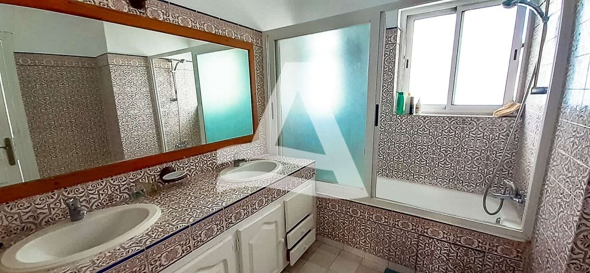 Triplex S+4 à louer - La Marsa image 8