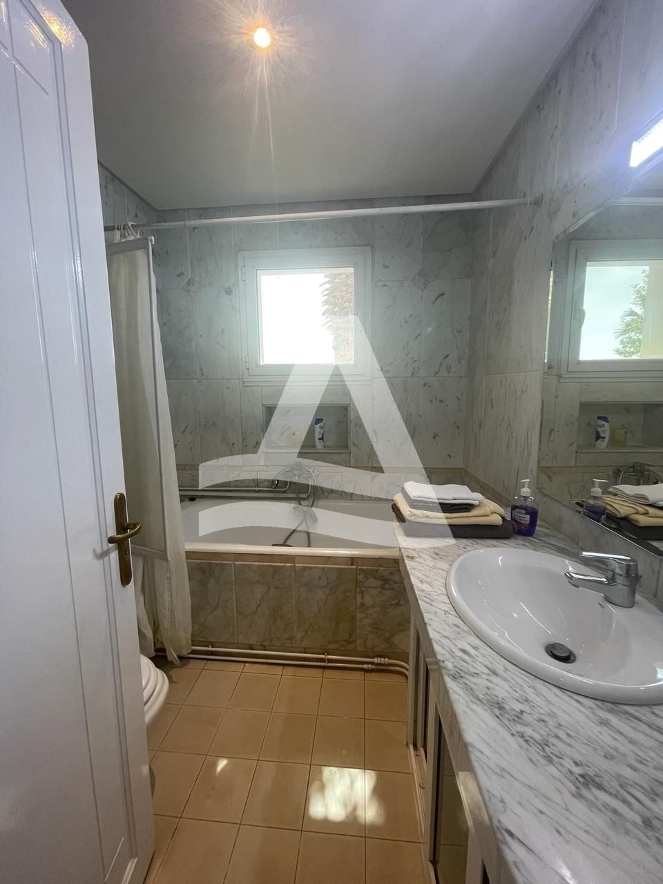 A louer appartement meublé au lac 1 image 3