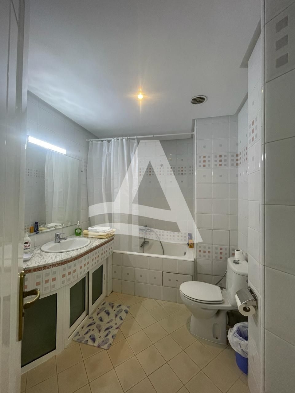 A louer appartement meublé au lac 1 image 7